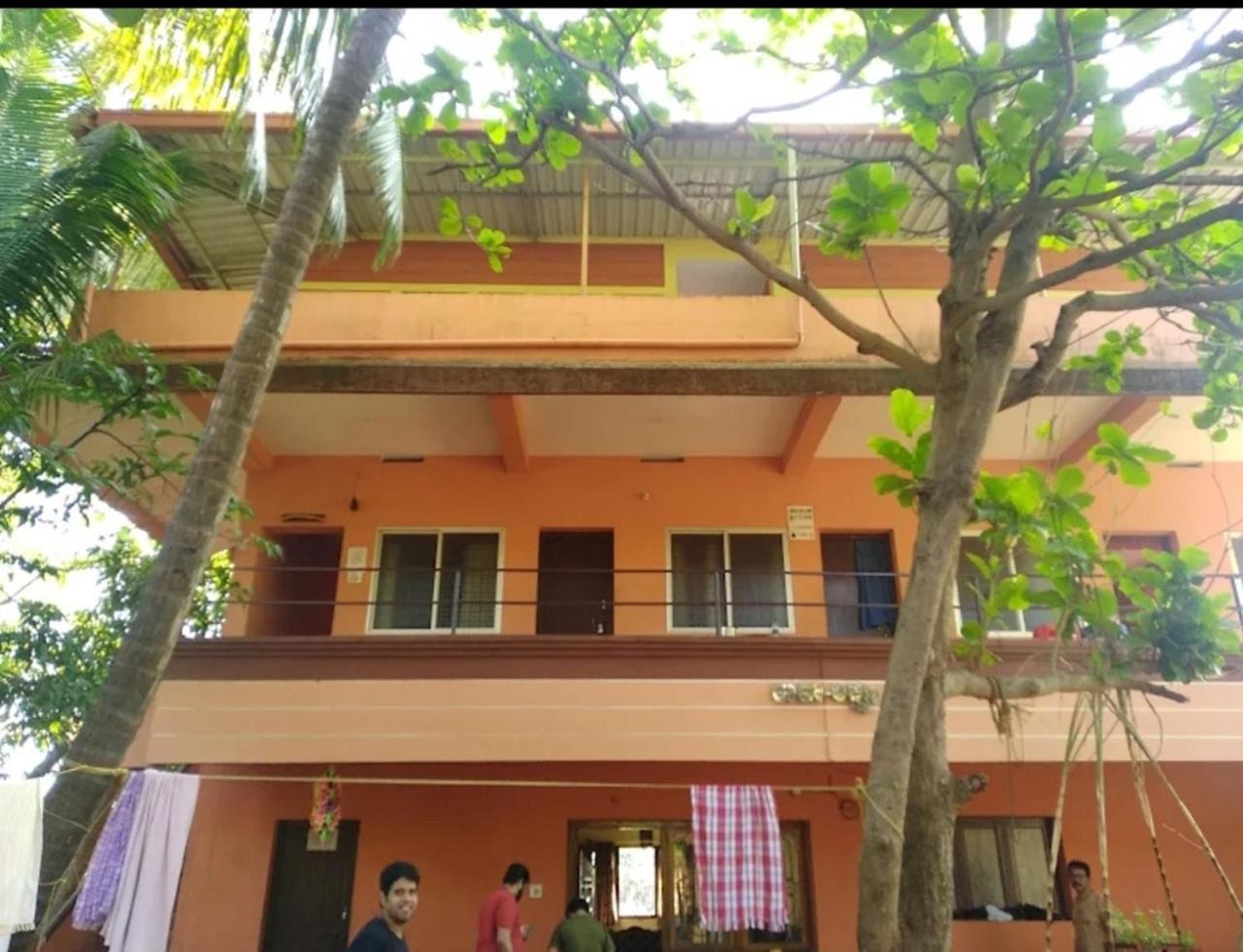 Prabhu Homestay Mavalli Bagian luar foto