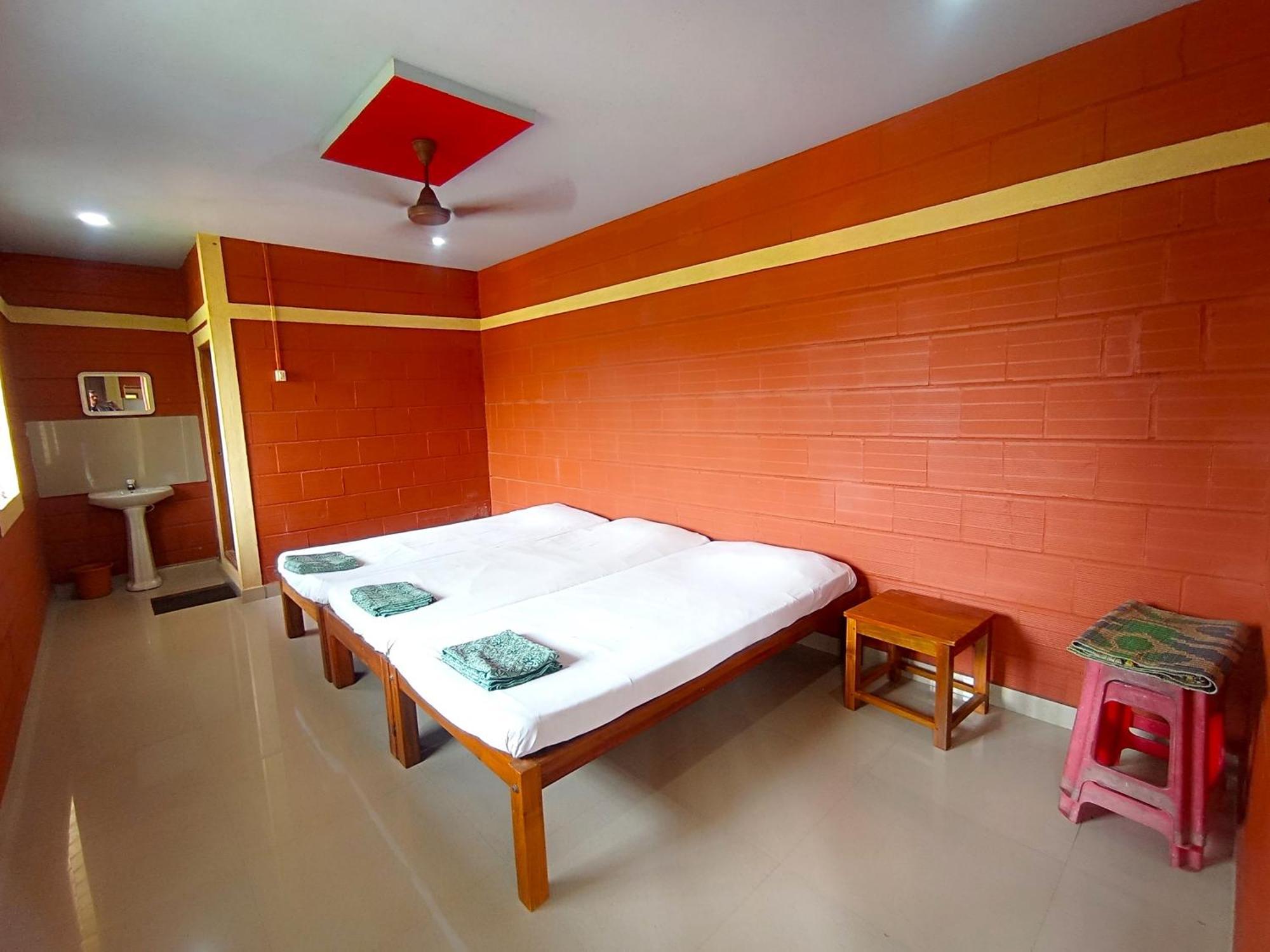Prabhu Homestay Mavalli Bagian luar foto
